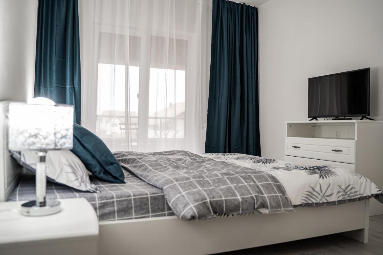 Modern Apartment In Dumbravita Dumbravita  Dış mekan fotoğraf