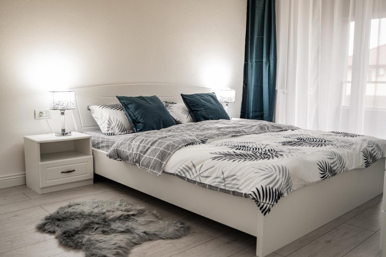Modern Apartment In Dumbravita Dumbravita  Dış mekan fotoğraf